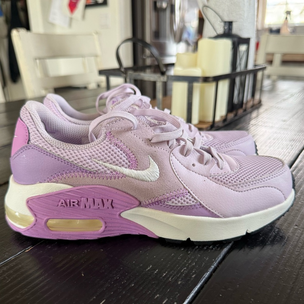 Lavender Nike Air Max NWOT